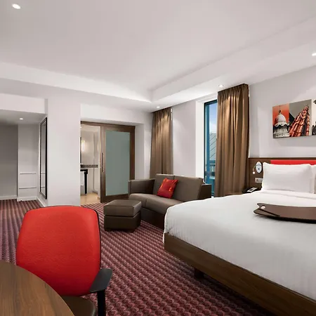 Hampton By Hilton