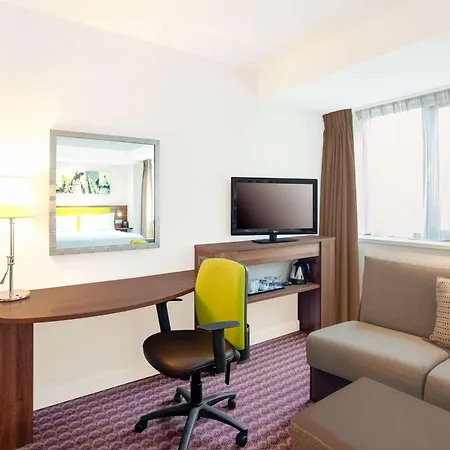 Hampton By Hilton Hotel