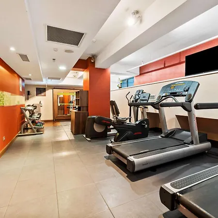 Hampton By Hilton 3*