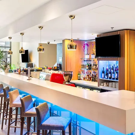 Hampton By Hilton