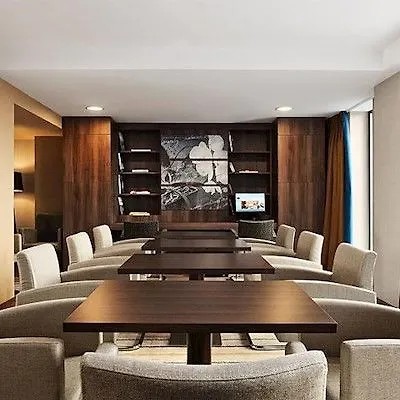 Hampton By Hilton Hotel 3*