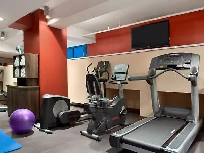 Hotel Hampton By Hilton 3*